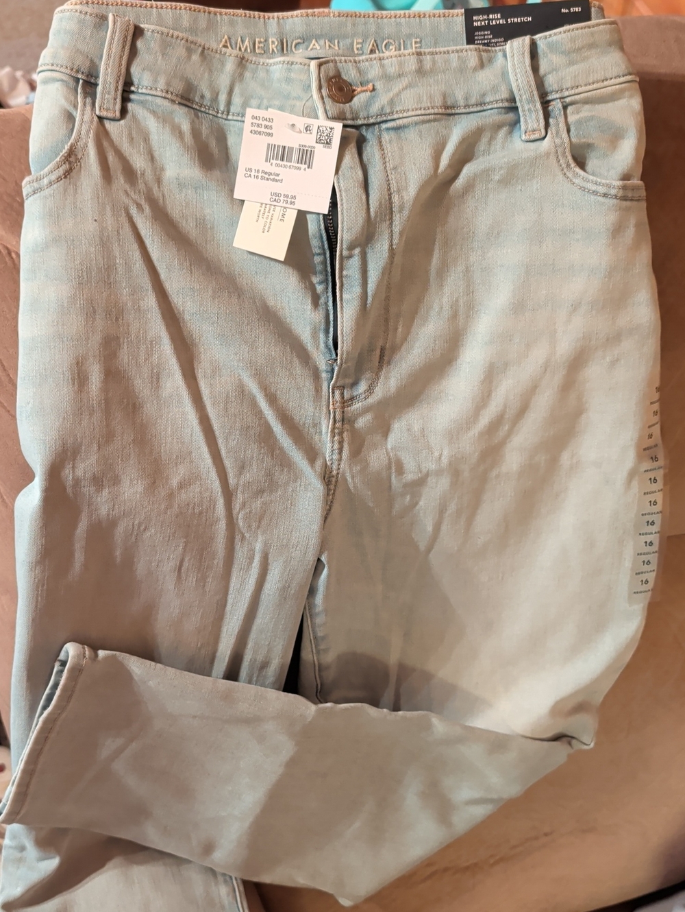 American Eagle Outfitters Women’s Light Blue Slim-Straight Jeans. NWT-SIZE16